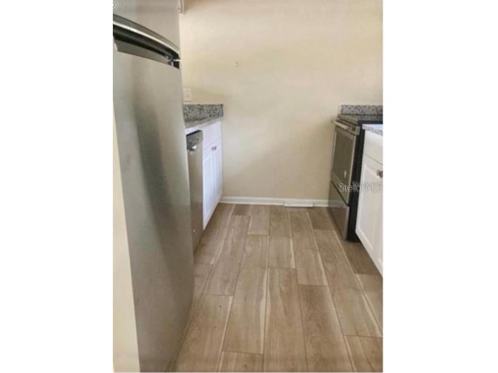 10423 Carrollbrook Court #201 Tampa FL 33618 TB8427875 image4