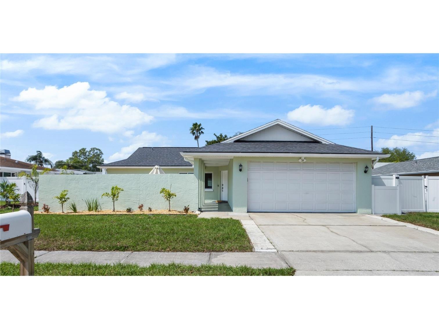 10424 118th Street Seminole FL 33778 U8194163 image1