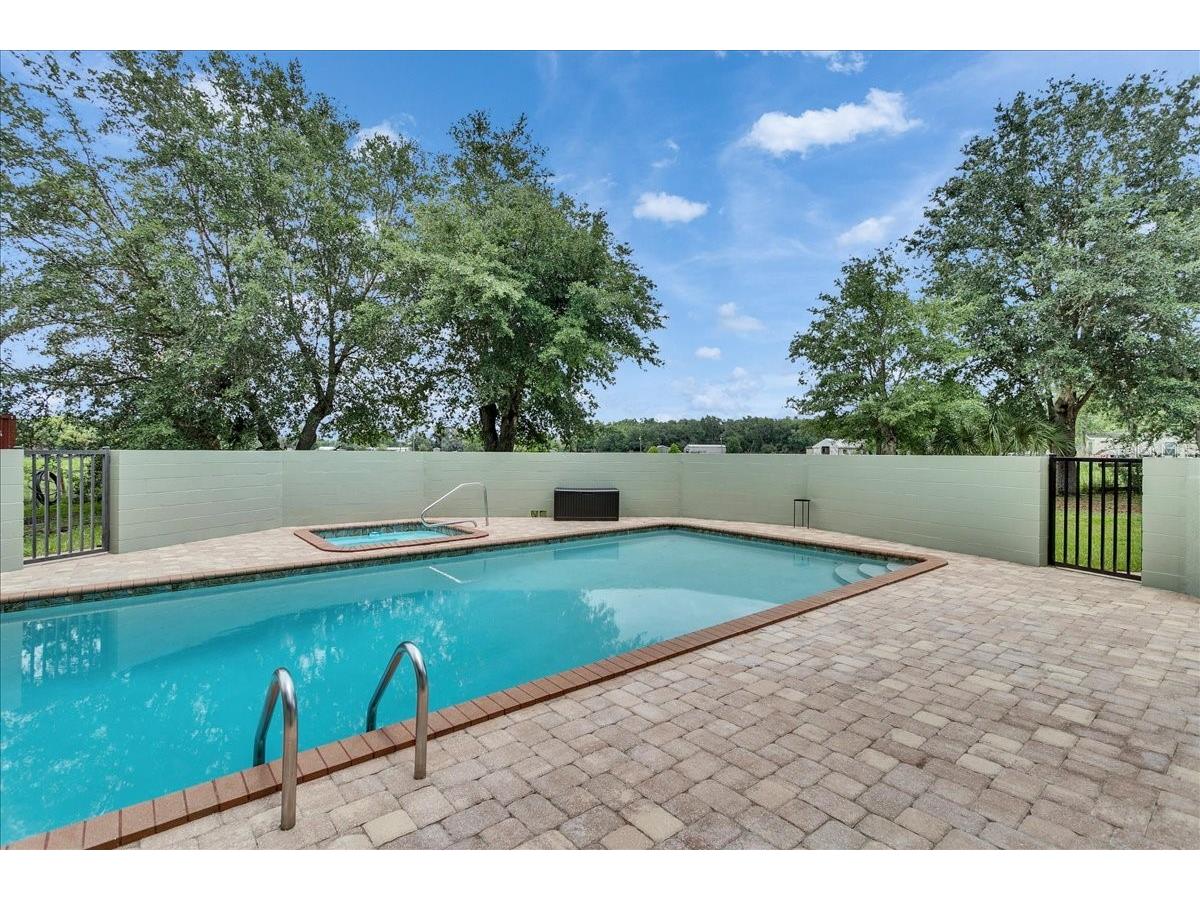 10424 Lyons Avenue Lithia FL 33547 TB8507283 image16