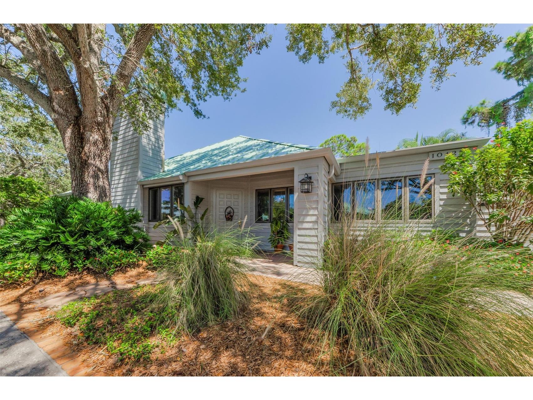 10425 Longwood Drive Seminole FL 33777 TB8435584 image2