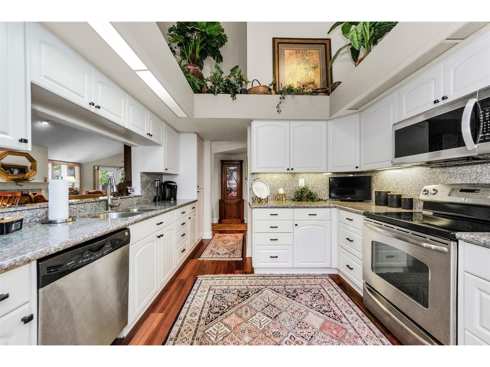 10425 Longwood Drive Seminole FL 33777 TB8435584 image3