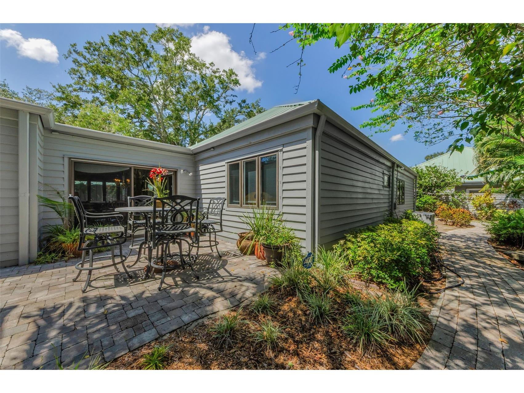 10425 Longwood Drive Seminole FL 33777 TB8435584 image34