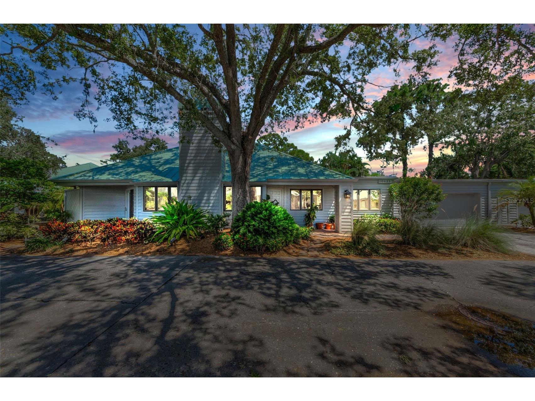 10425 Longwood Drive Seminole FL 33777 TB8435584 image54