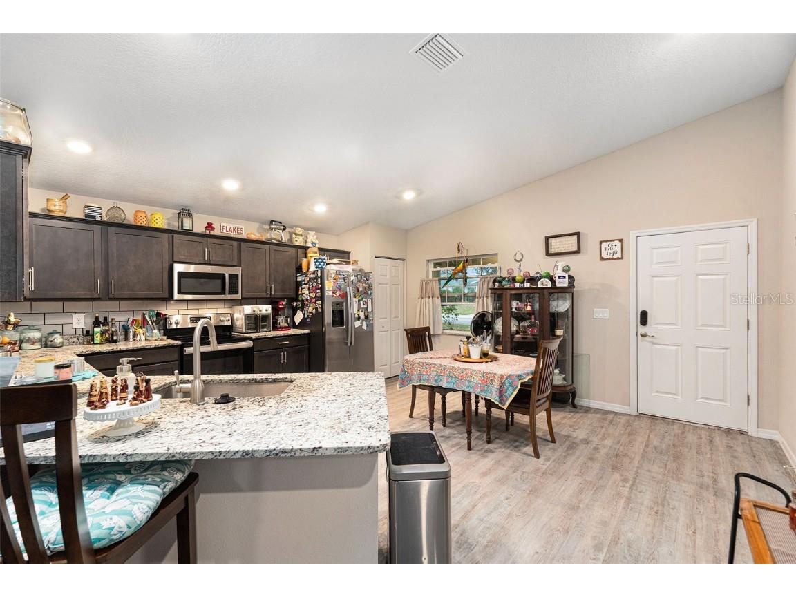 10425 S Drew Bryant Circle Floral City FL 34436 TB8455682 image6