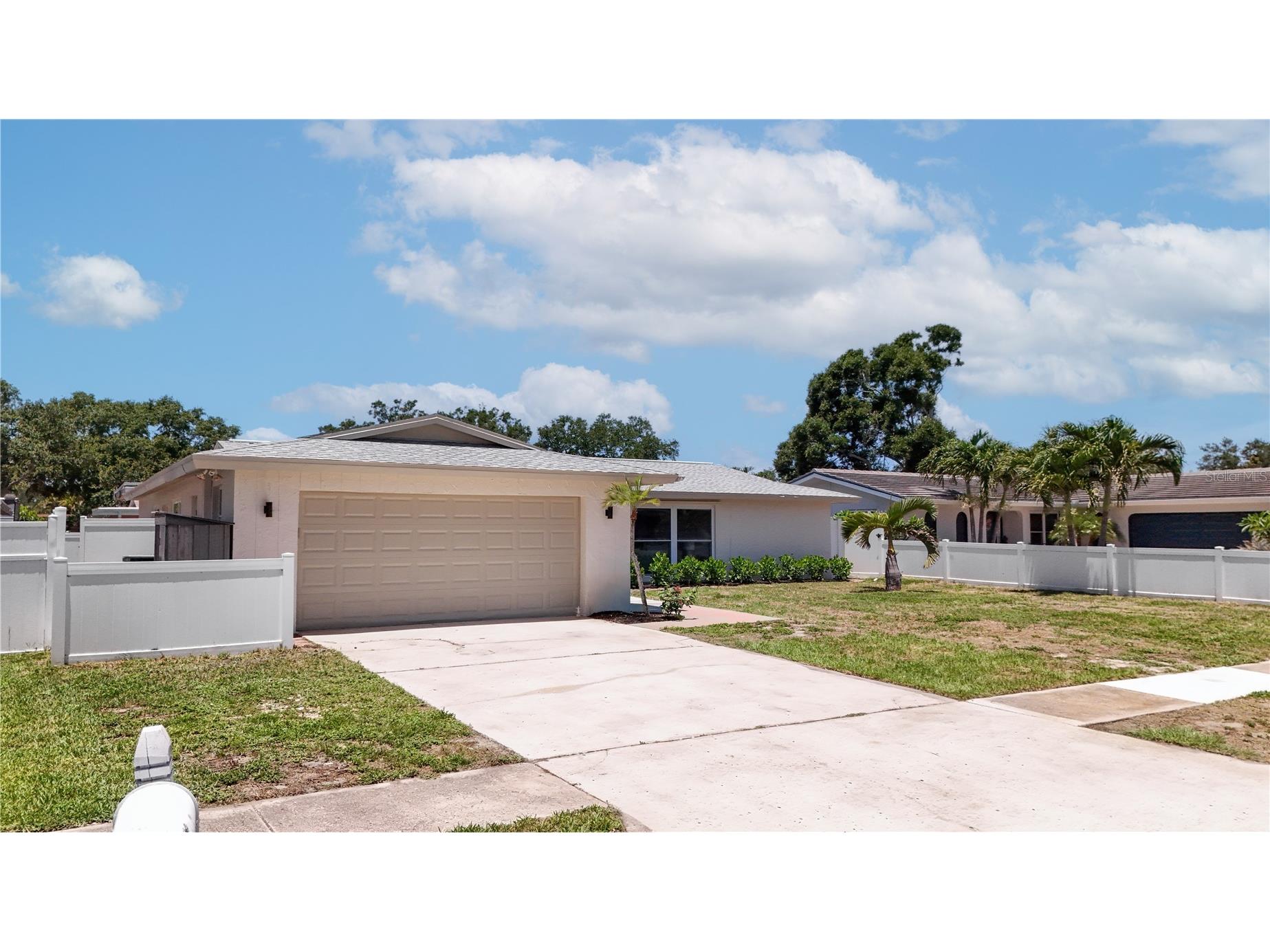10428 137th Lane Largo FL 33774 TB8516457 image1