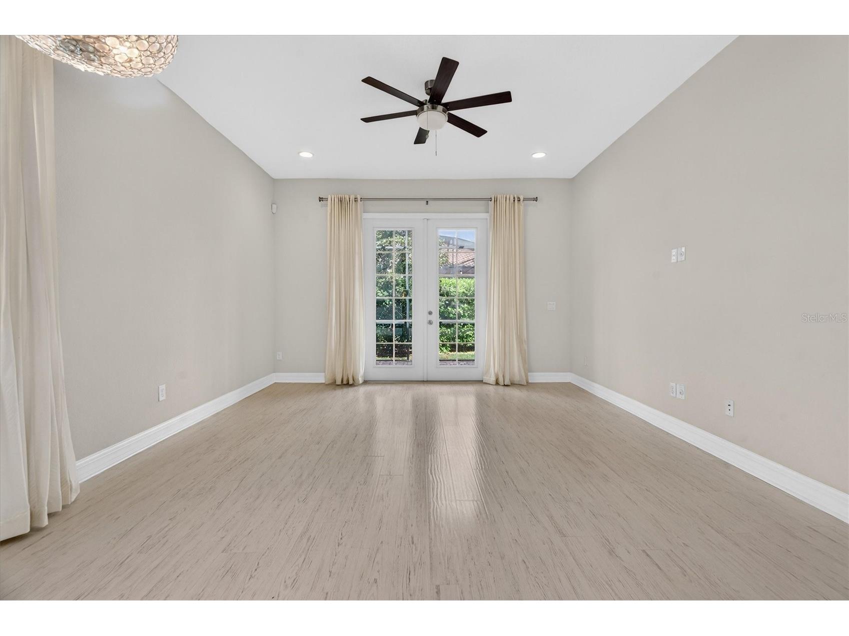 10429 Stapeley Dr Orlando FL 32832 O6397044 image25