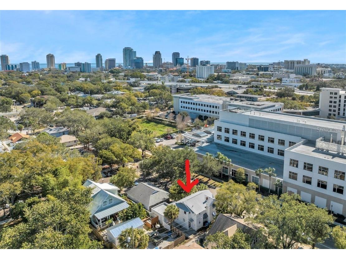 1043 7th Avenue N Saint Petersburg FL 33705 U8187764 image1