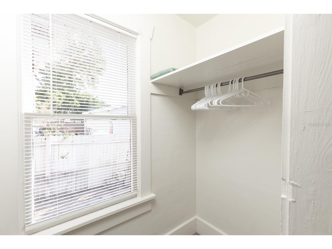 1043 7th Avenue N Saint Petersburg FL 33705 TB8462029 image13