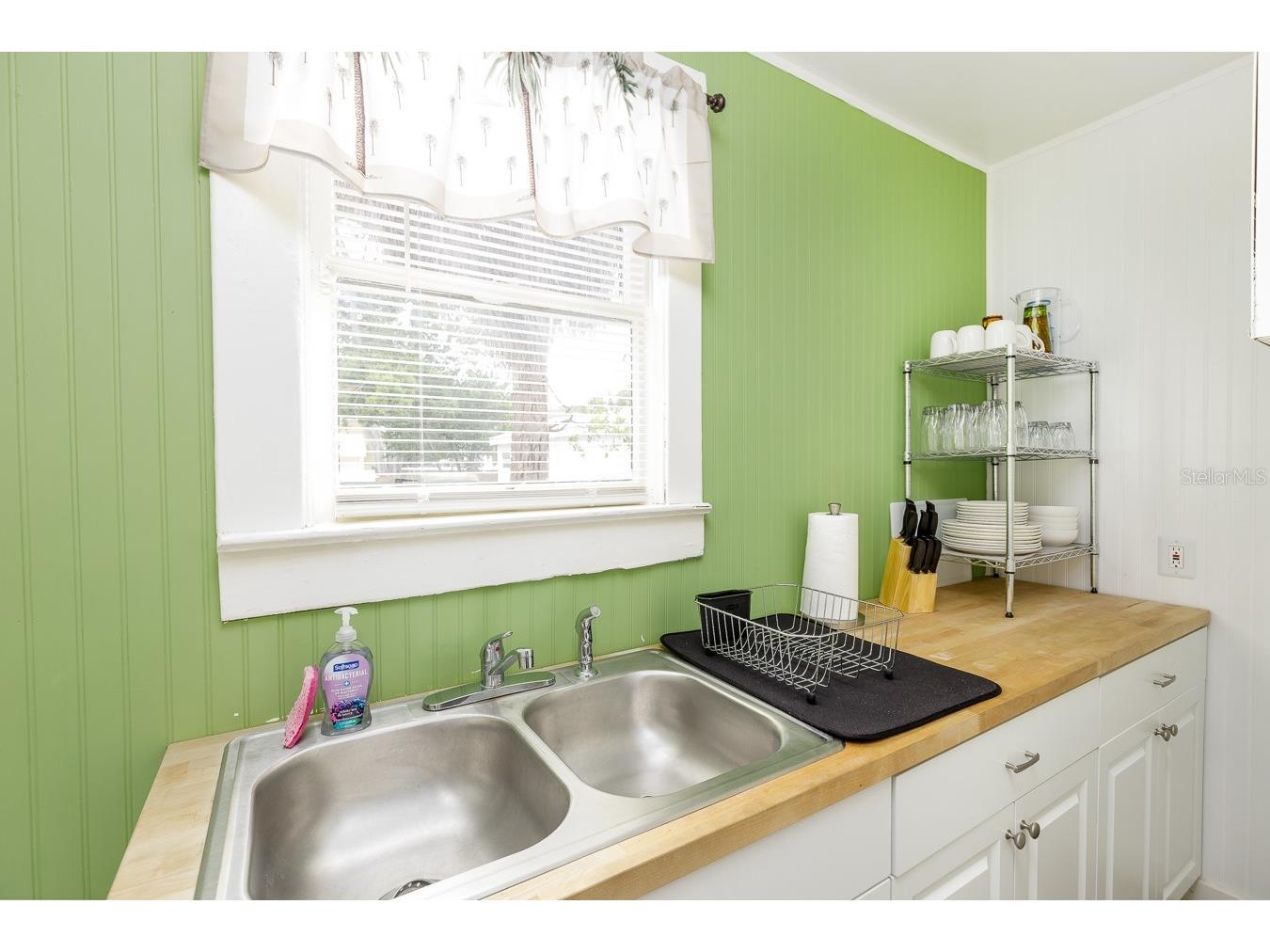 1043 7th Avenue N Saint Petersburg FL 33705 TB8462029 image16