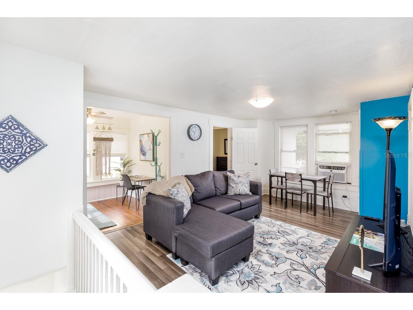 1043 7th Avenue N Saint Petersburg FL 33705 TB8462029 image18