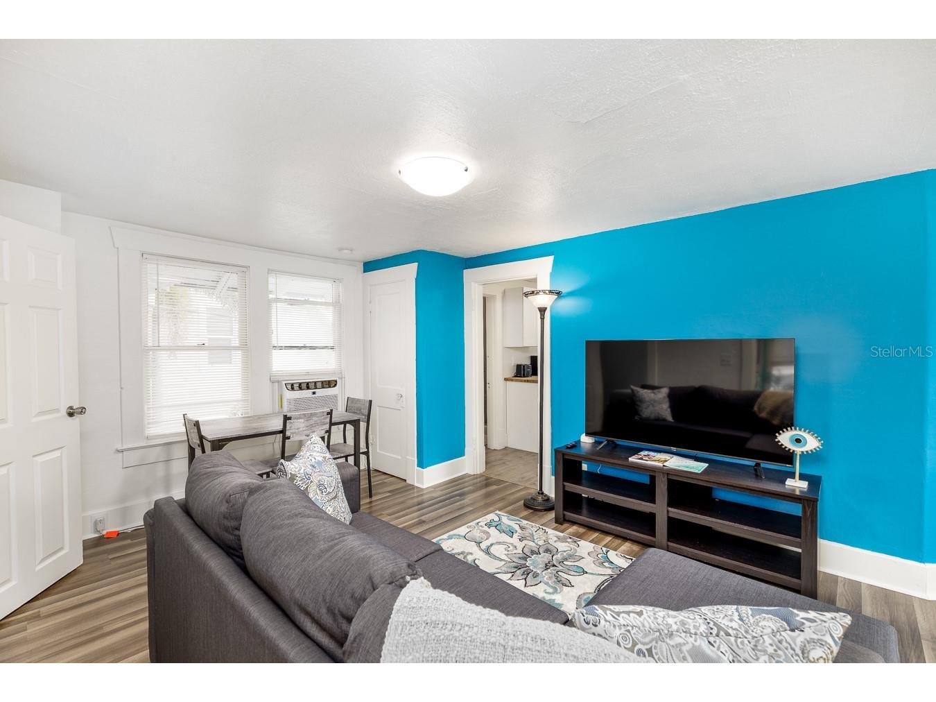 1043 7th Avenue N Saint Petersburg FL 33705 TB8462029 image19