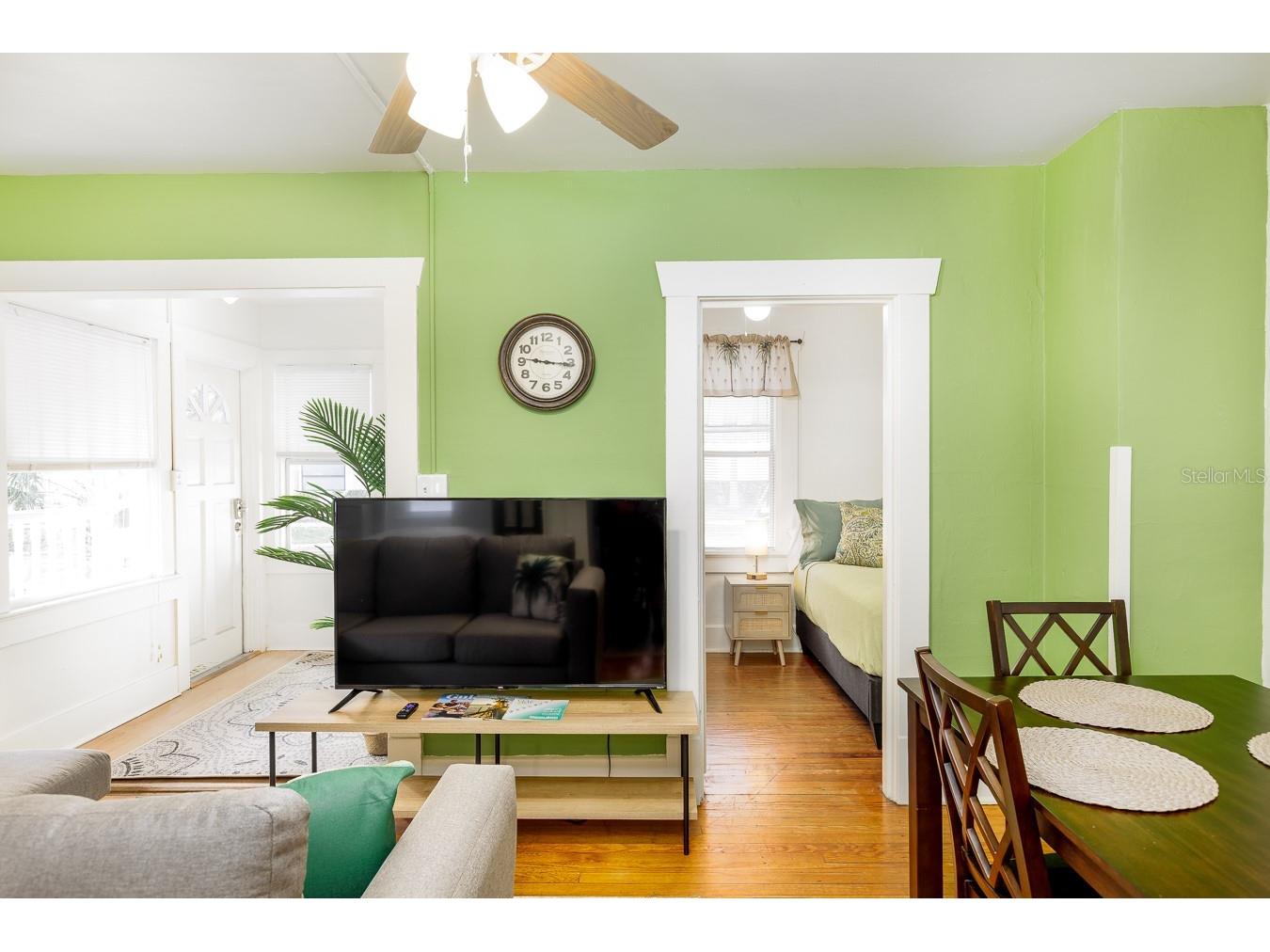 1043 7th Avenue N Saint Petersburg FL 33705 TB8462029 image5