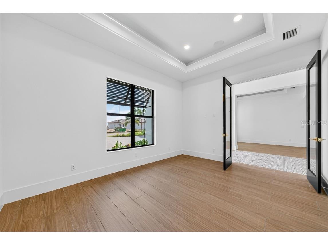 1043 Blue Shell Loop Sarasota FL 34240 A4666908 image18