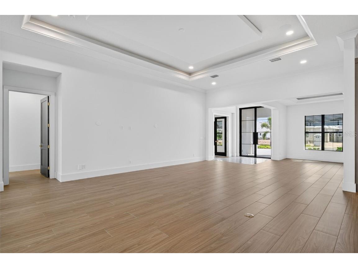 1043 Blue Shell Loop Sarasota FL 34240 A4666908 image27