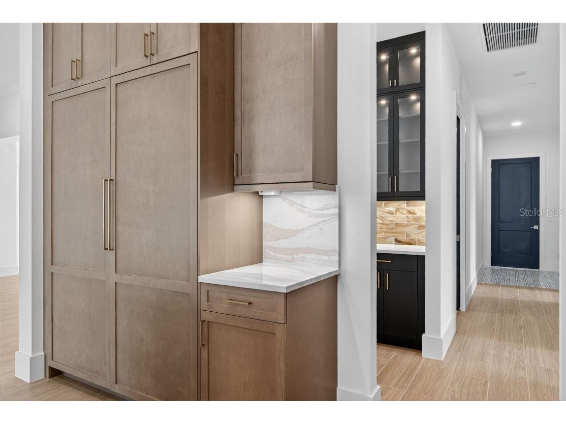 1043 Blue Shell Loop Sarasota FL 34240 A4666908 image38