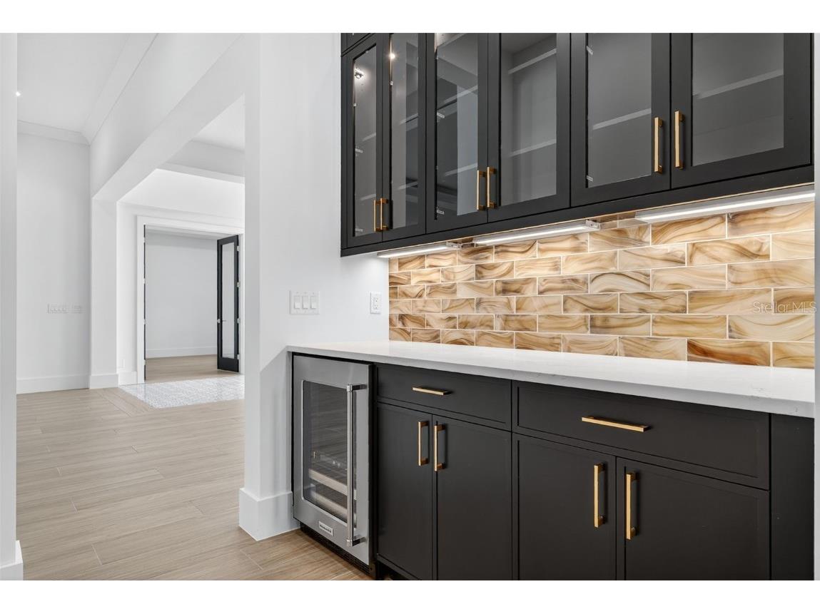 1043 Blue Shell Loop Sarasota FL 34240 A4666908 image39