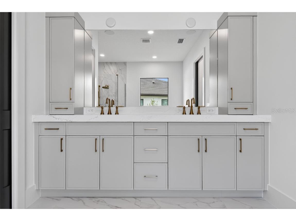 1043 Blue Shell Loop Sarasota FL 34240 A4666908 image50