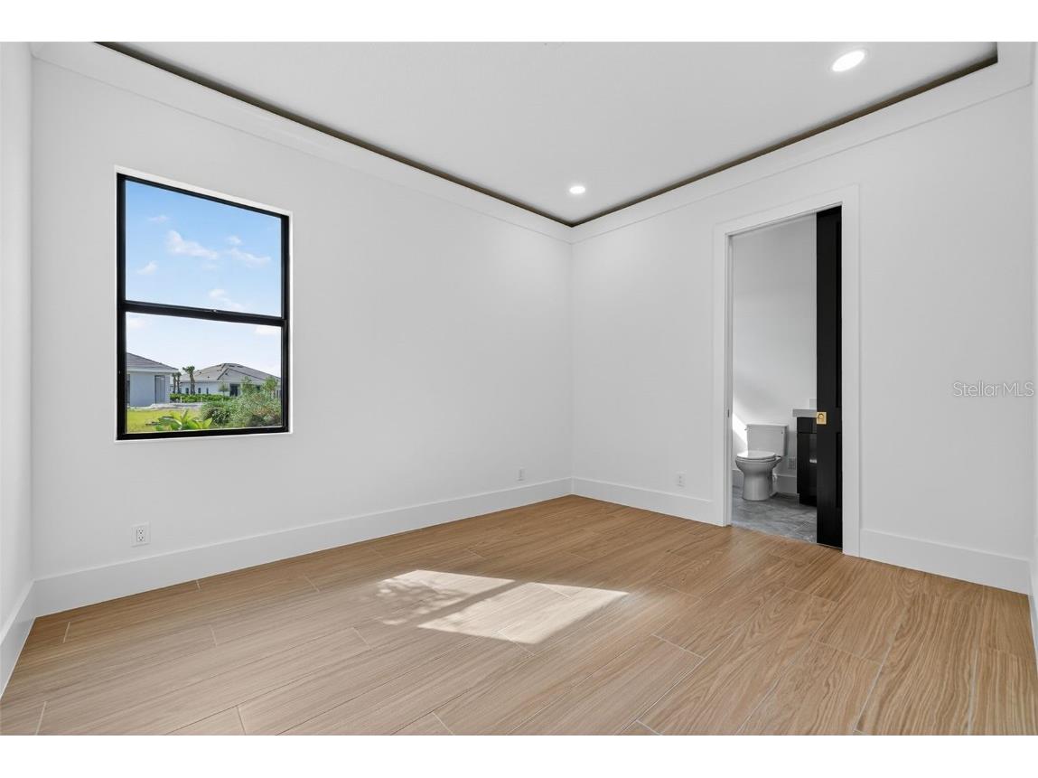 1043 Blue Shell Loop Sarasota FL 34240 A4666908 image53