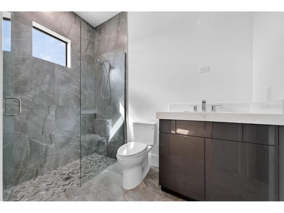 1043 Blue Shell Loop Sarasota FL 34240 A4666908 image56