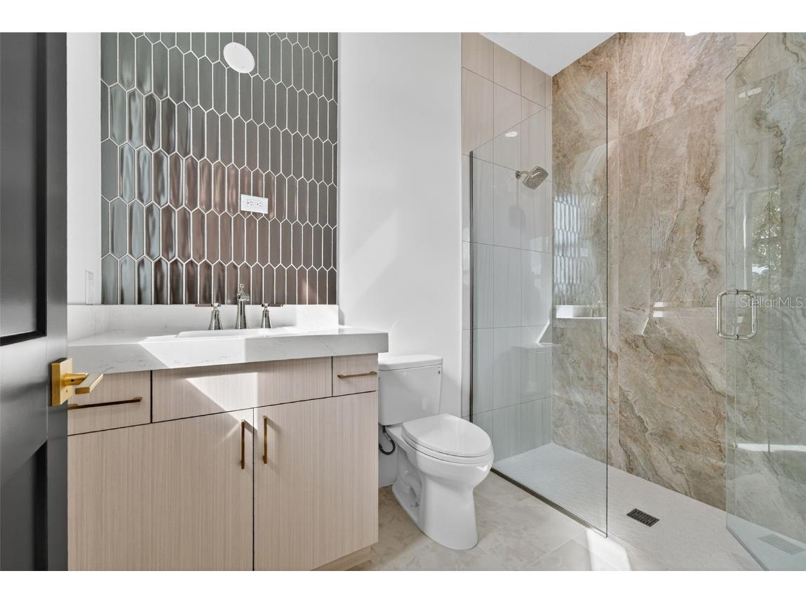 1043 Blue Shell Loop Sarasota FL 34240 A4666908 image60