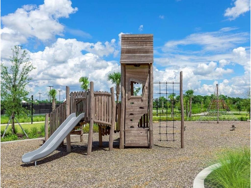 1043 Blue Shell Loop Sarasota FL 34240 A4666908 image91