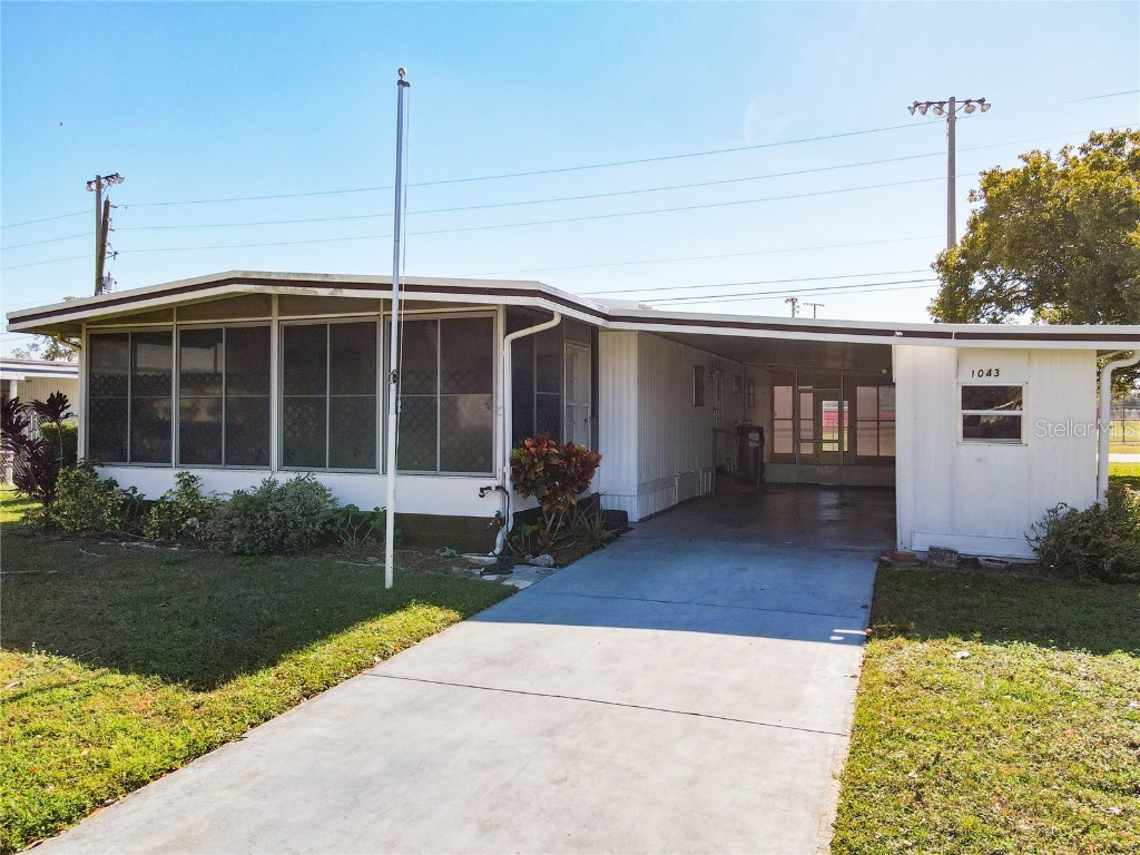 1043 Capella Drive Tavares FL 32778 G5105315 image1