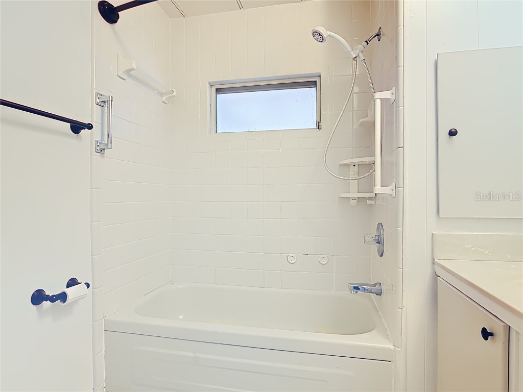 1043 Capella Drive Tavares FL 32778 G5105315 image23