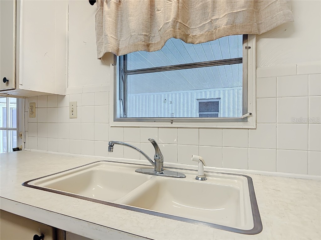 1043 Capella Drive Tavares FL 32778 G5105315 image6