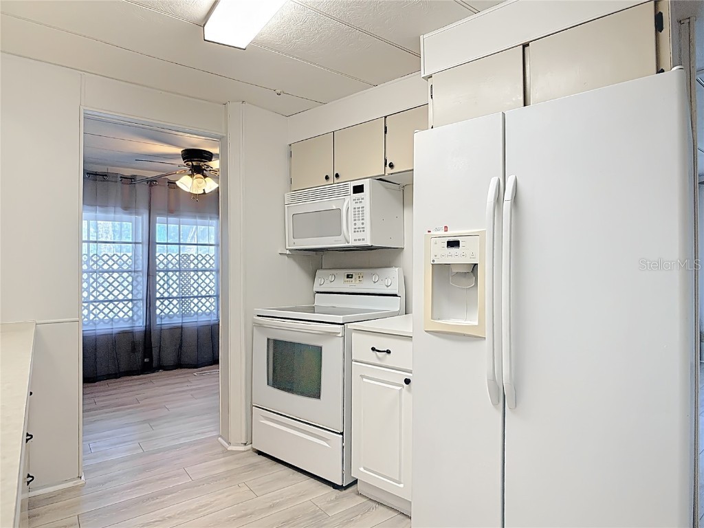 1043 Capella Drive Tavares FL 32778 G5105315 image7