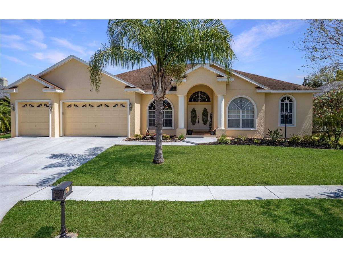 1043 Carriage Park Drive Valrico FL 33594 TB8362857 image1