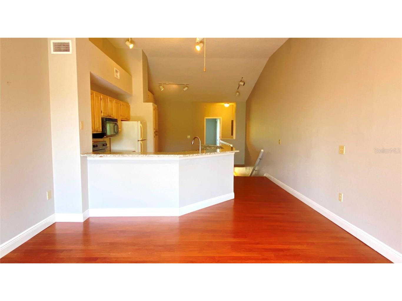 1043 Normandy Trace Road Tampa FL 33602 TB8435441 image6