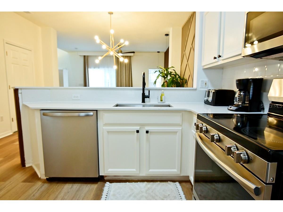 1043 Park Ridge Circle Kissimmee FL 34746 S5149829 image5