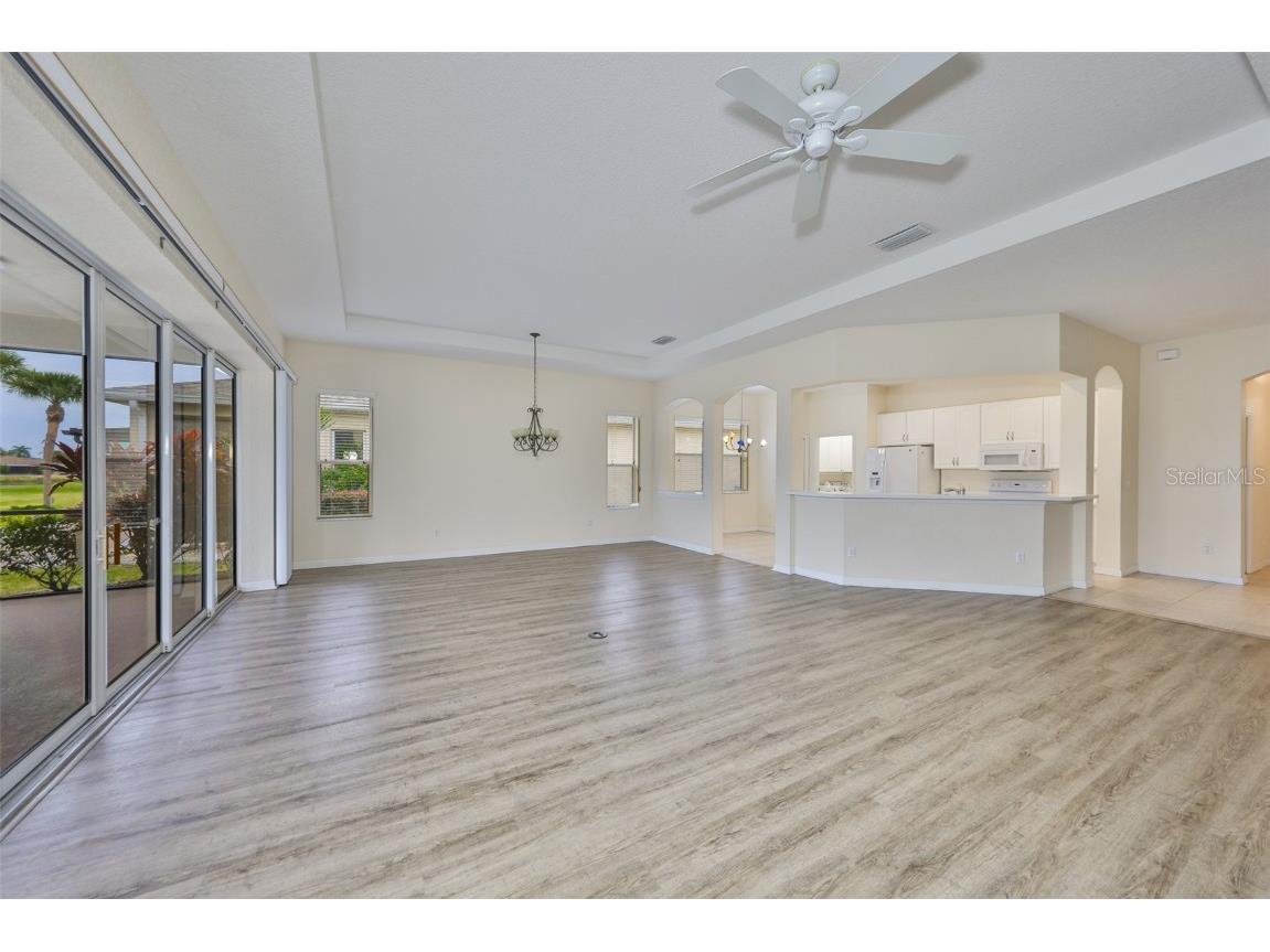 1043 Regal Manor Way Sun City Center FL 33573 TB8446793 image9