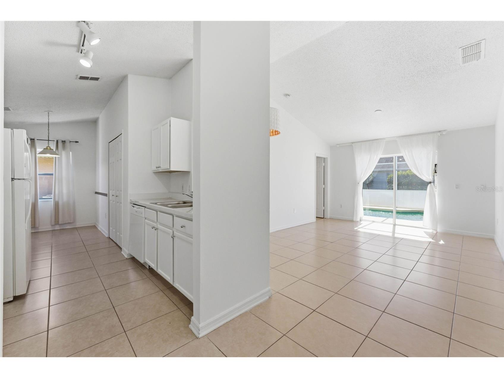 1043 Soaring Eagle Lane Kissimmee FL 34746 O6380291 image16