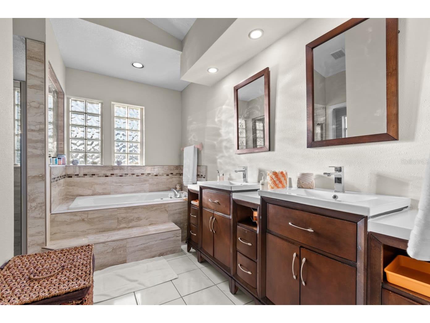 10431 N 36th Clearwater FL 33762 TB8488926 image16