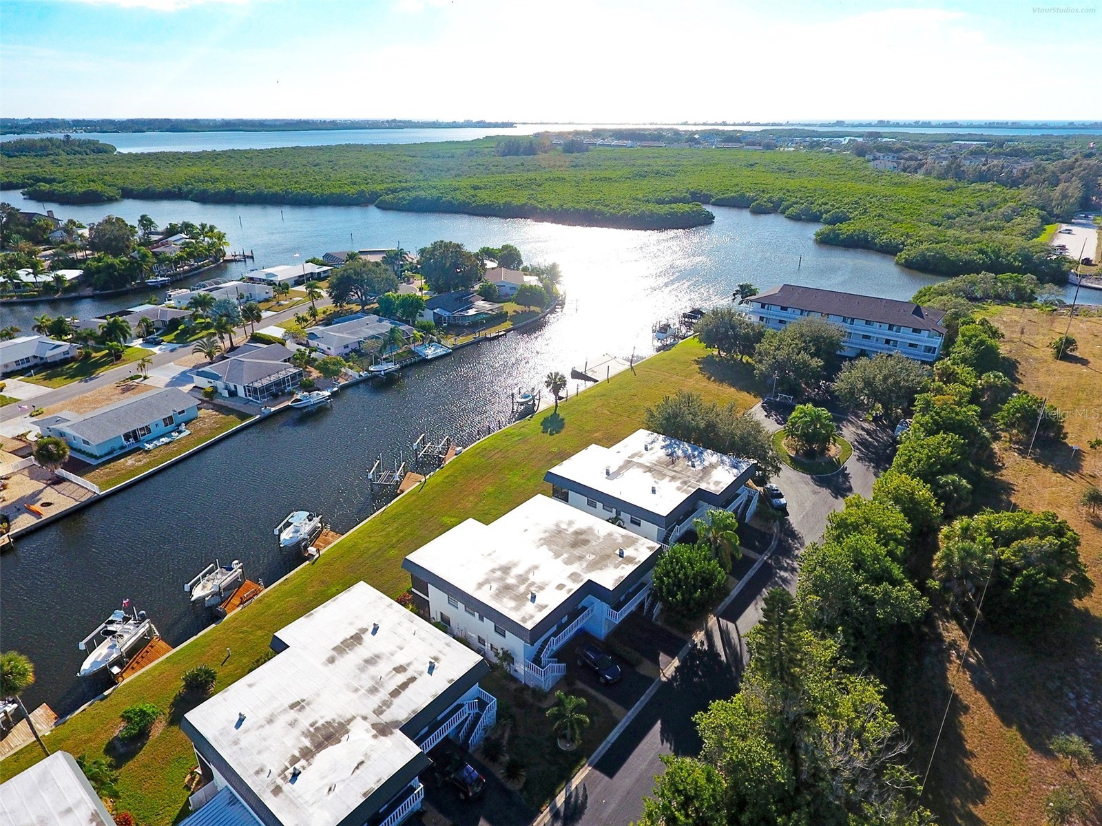 10431 Waterbird Way #10431 Bradenton FL 34209 - PALMA SOLA BAY/ICW A4676362 image4