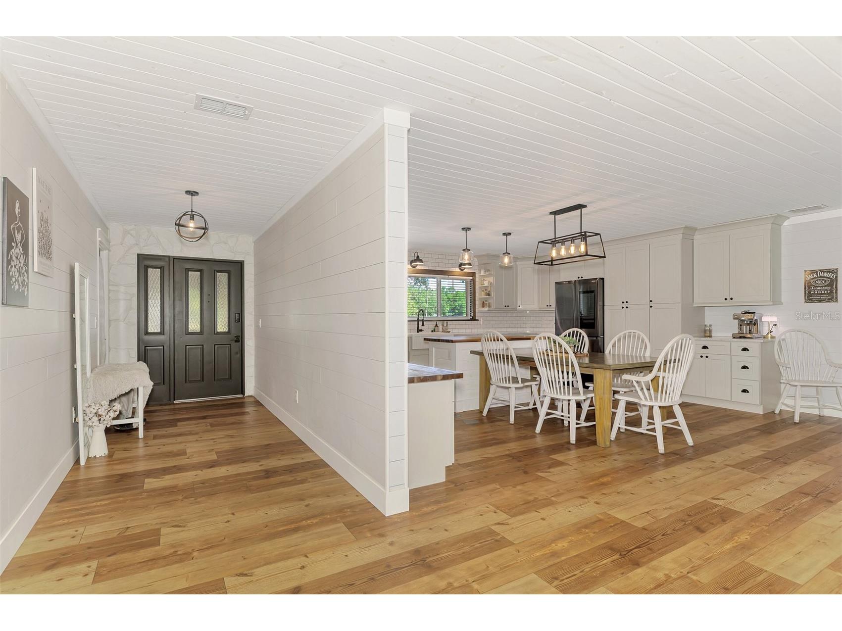 10433 SW Jernigan Street Arcadia FL 34269 - SMALL CREEK/CANAL/DITCH A4693057 image13