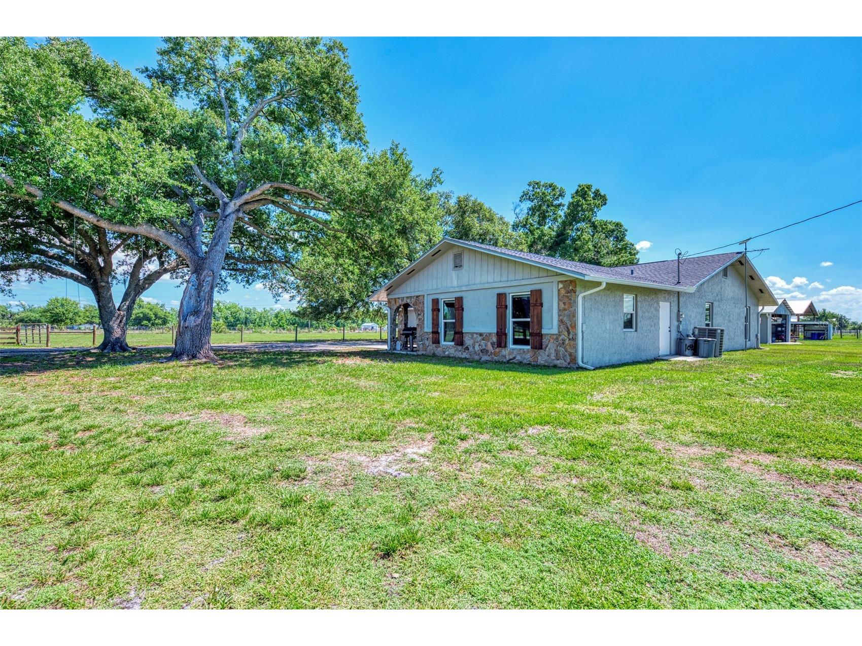 10433 SW Jernigan Street Arcadia FL 34269 - SMALL CREEK/CANAL/DITCH A4693057 image8