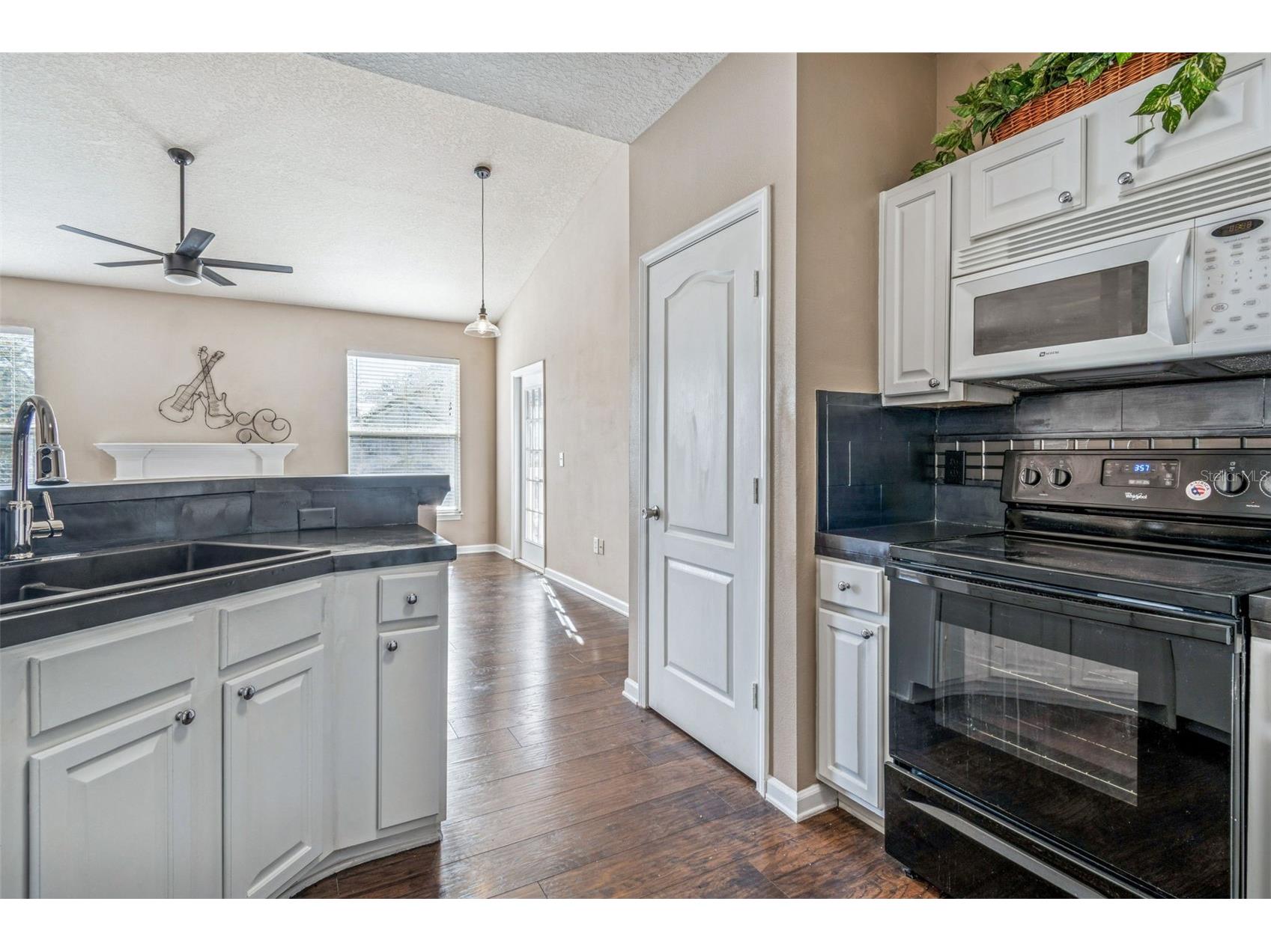 10434 Villa View Circle Tampa FL 33647 TB8467445 image12