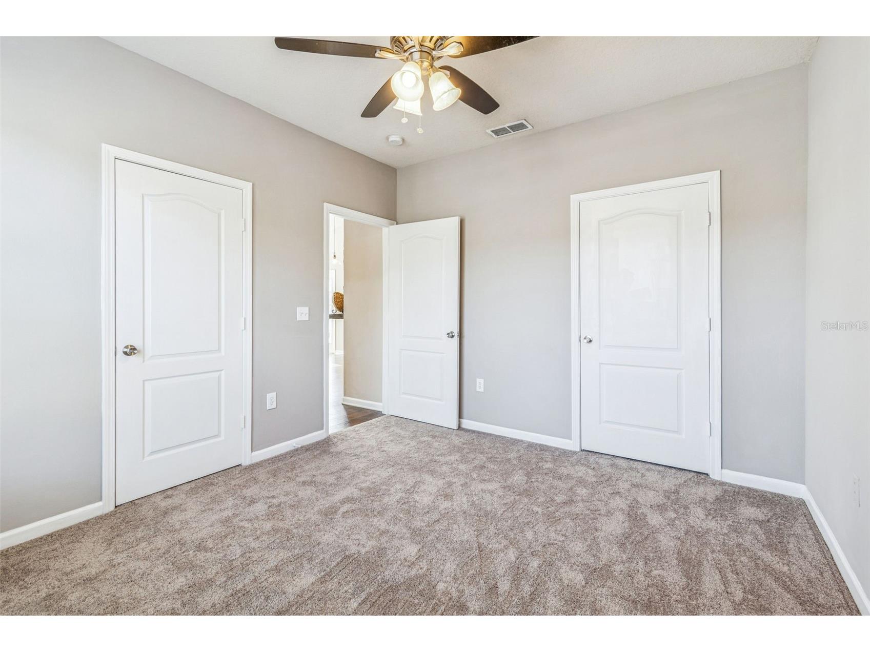 10434 Villa View Circle Tampa FL 33647 TB8467445 image17