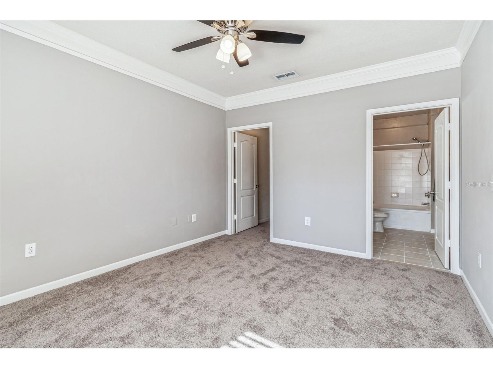 10434 Villa View Circle Tampa FL 33647 TB8467445 image21