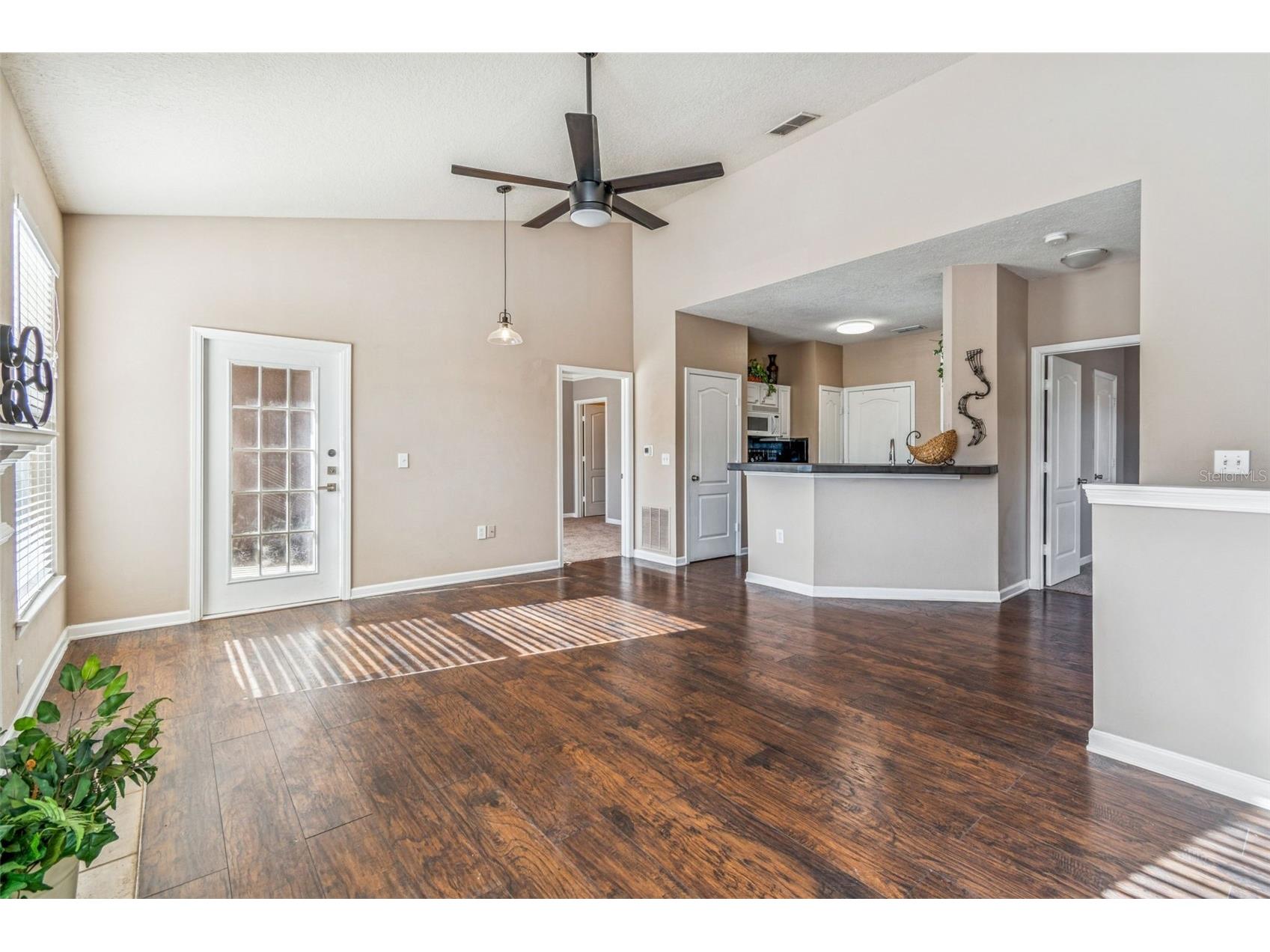 10434 Villa View Circle Tampa FL 33647 TB8467445 image4