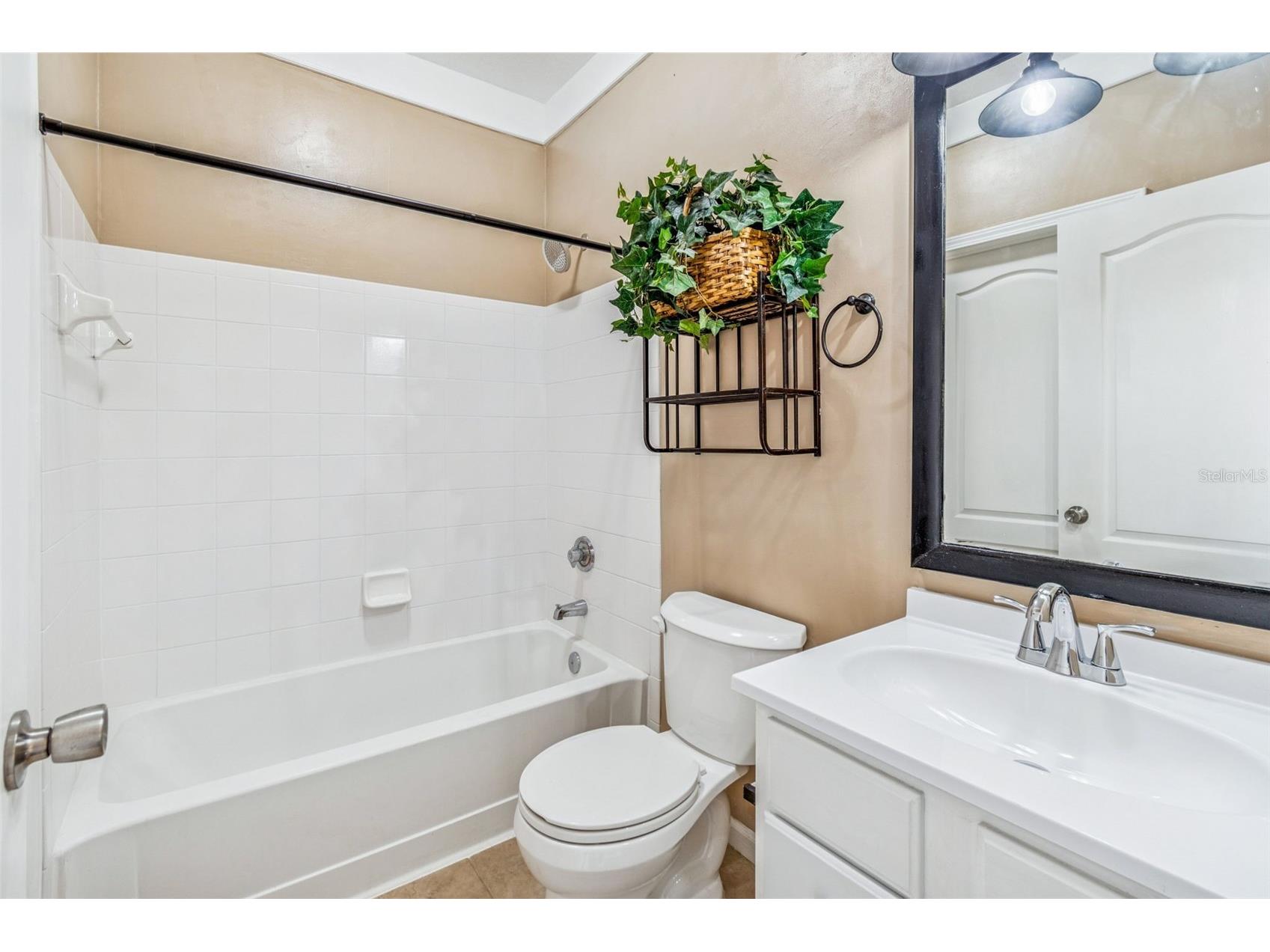10434 Villa View Circle Tampa FL 33647 TB8467445 image9