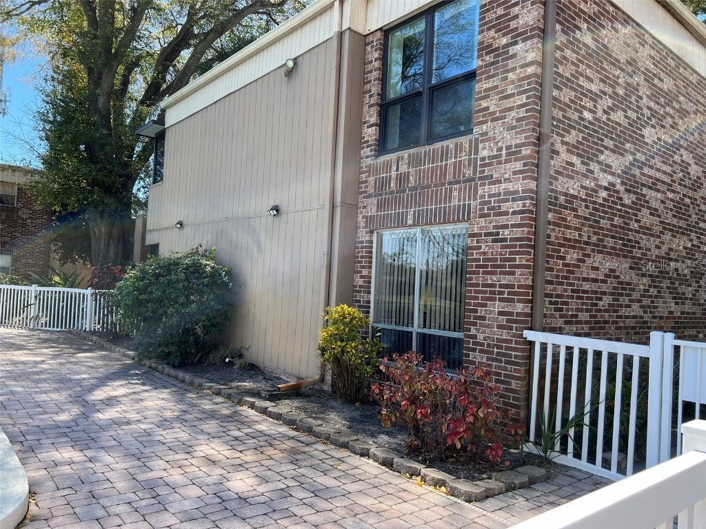 10435 Carrollbrook Court #112 Tampa FL 33618 T3510203 image1