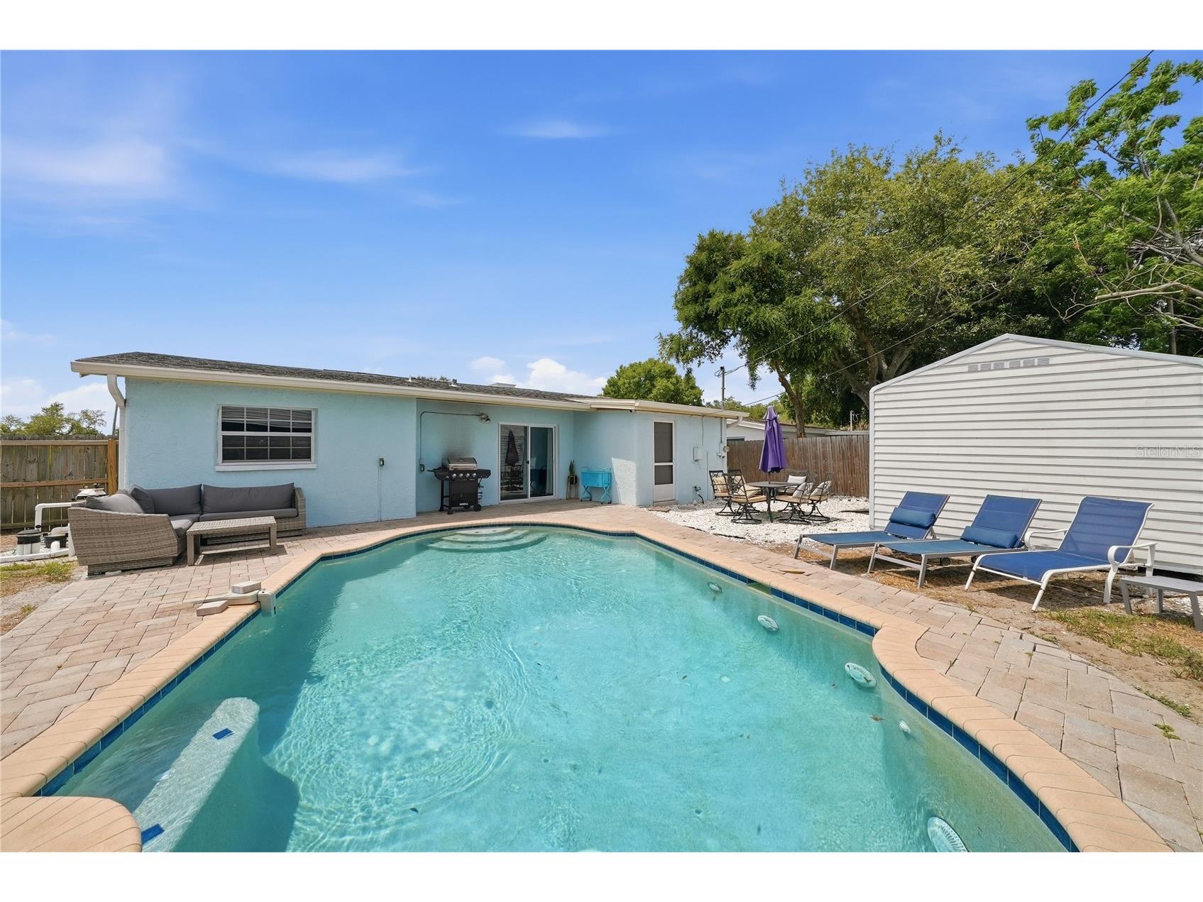 10437 52nd Avenue N Saint Petersburg FL 33708 TB8499625 image1