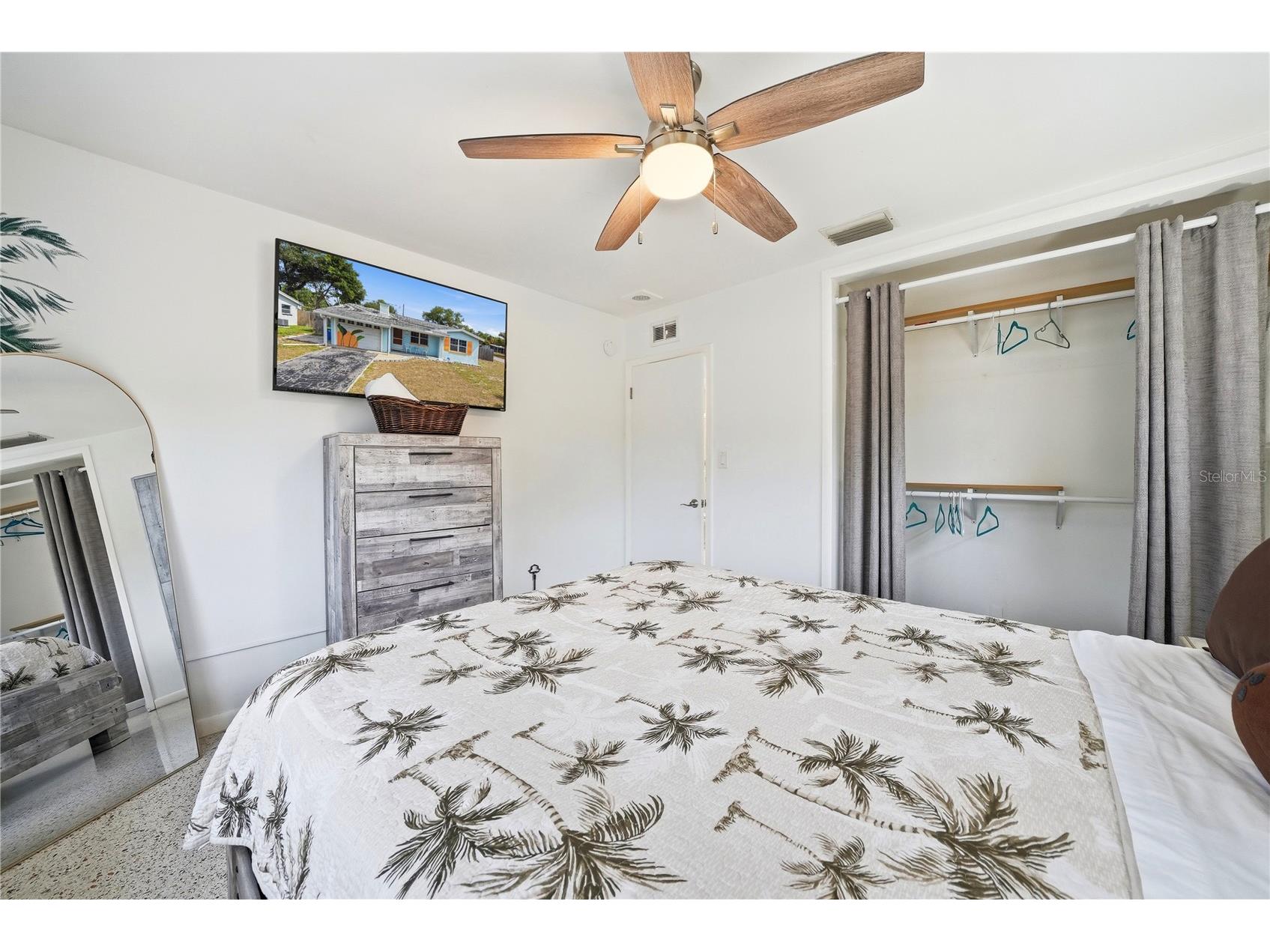 10437 52nd Avenue N Saint Petersburg FL 33708 TB8499625 image16