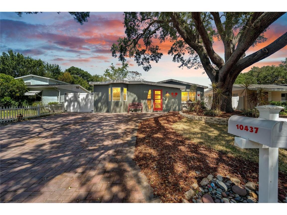 10437 Cirimoya Lane Seminole FL 33772 T3443131 image1