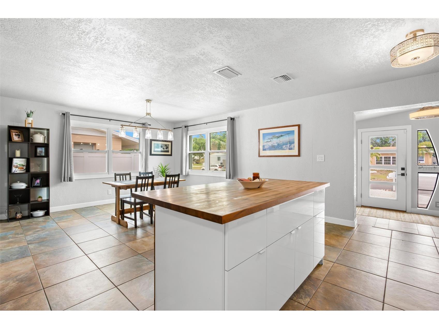 10437 Cirimoya Lane Seminole FL 33772 TB8525259 image12