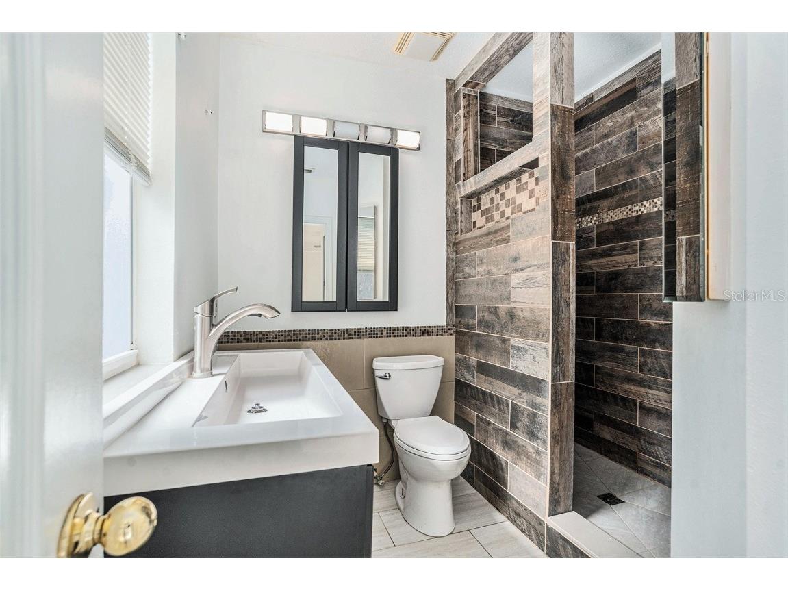 10438 Blackmore Drive Tampa FL 33647 TB8439604 image17