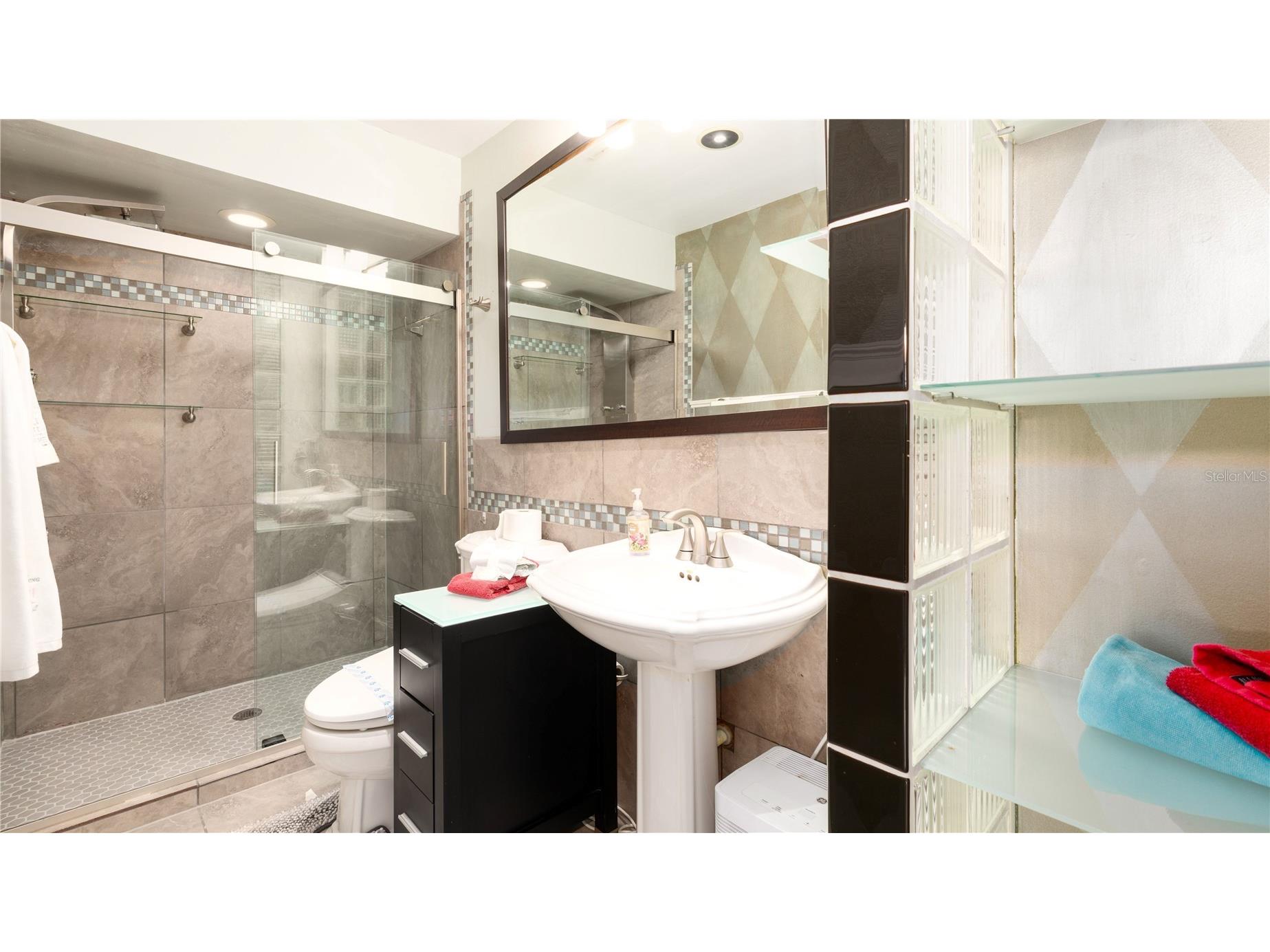 10438 Saint Tropez Place Tampa FL 33615 TB8499129 image22